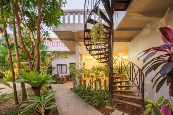 Отель Angkor Magic Tree Boutique Сиемрип Экстерьер фото