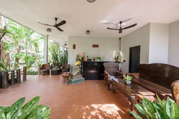 Отель Angkor Magic Tree Boutique Сиемрип Экстерьер фото
